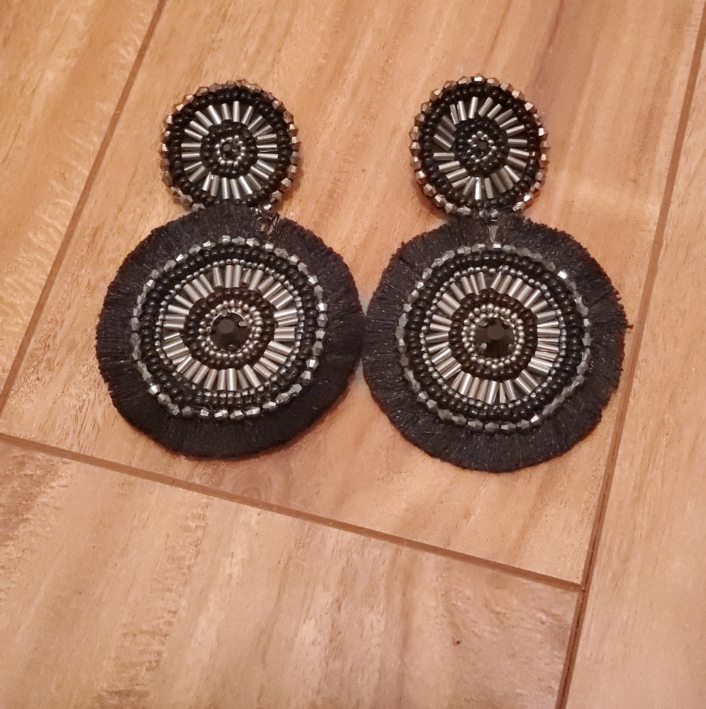 🆕️ NWT "The Way I Do" Black Statement Earrings